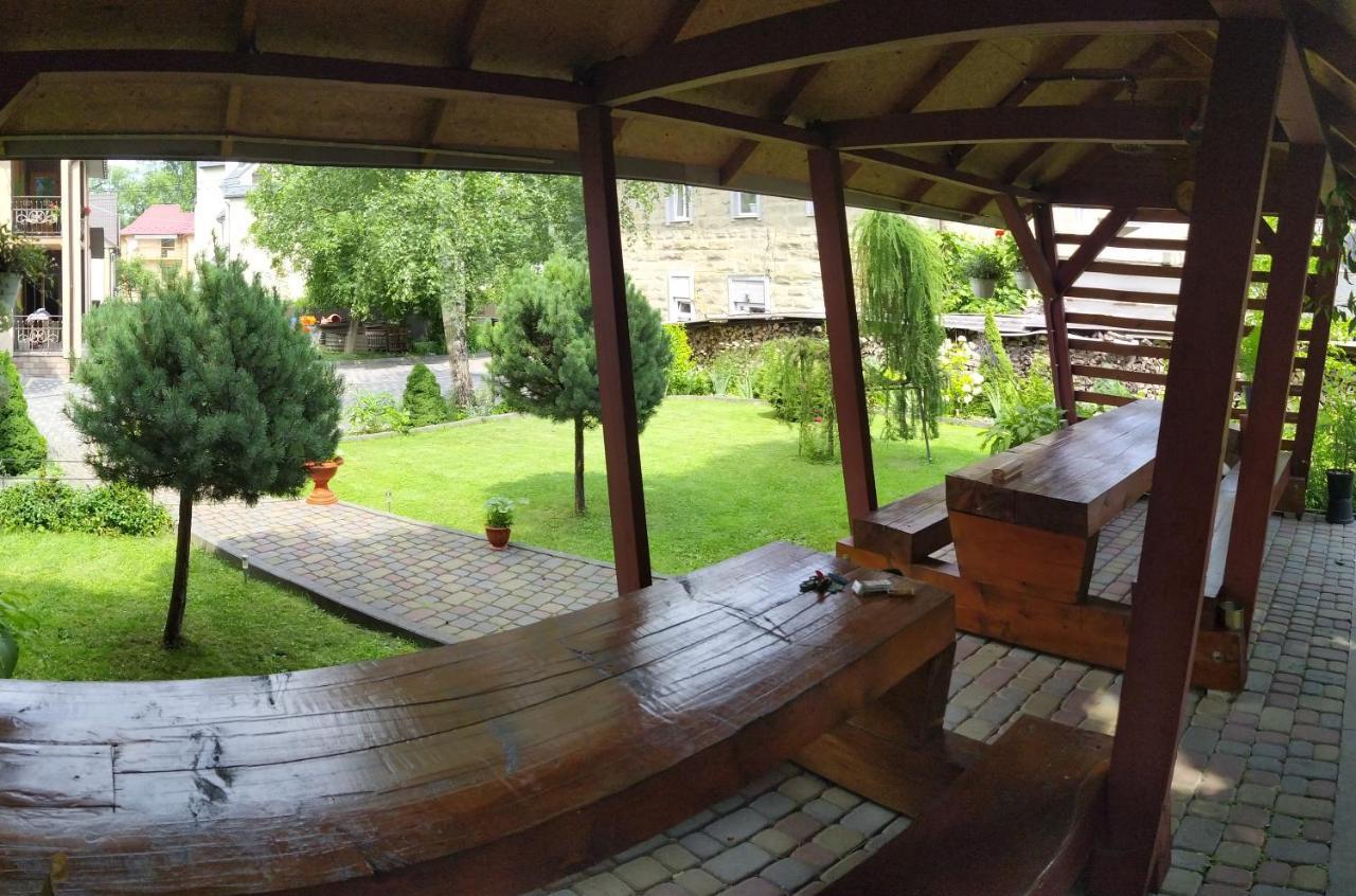 Guest House Shafran Yaremche Dış mekan fotoğraf