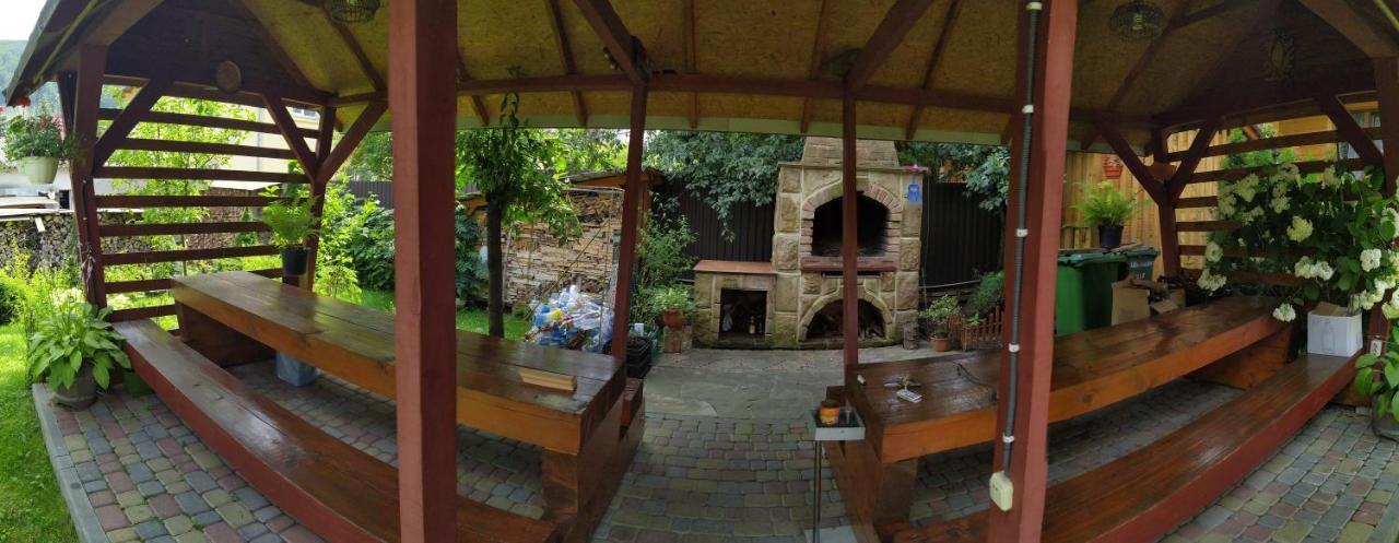 Guest House Shafran Yaremche Dış mekan fotoğraf